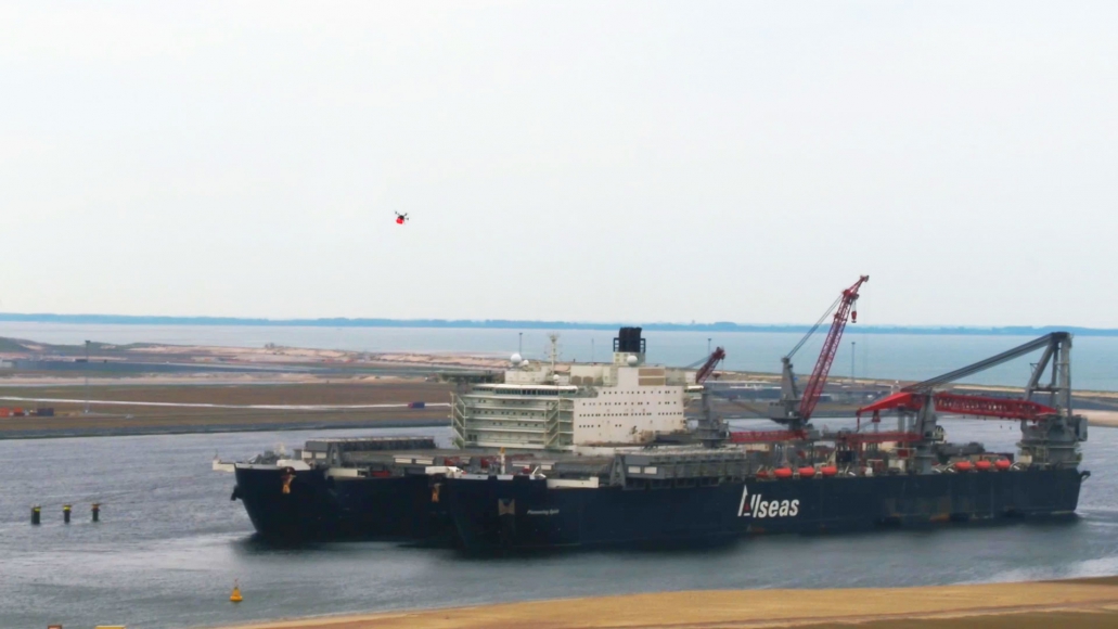 PRIMEUR: Eerste drone-pakketlevering op schip in Rotterdamse haven