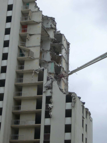 Déconstruction, désamiantage, gestion du risque plomb