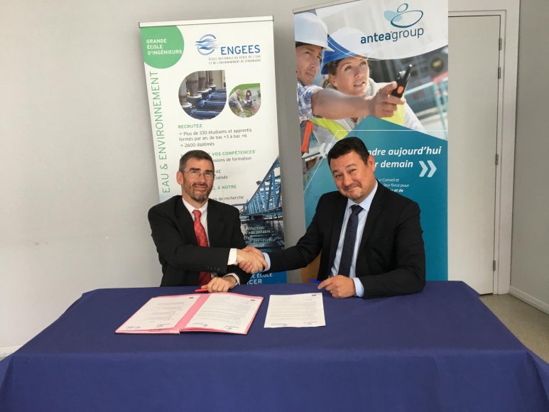 Signature d'un convention de partenariat entre l'ENGEES et Antea Group