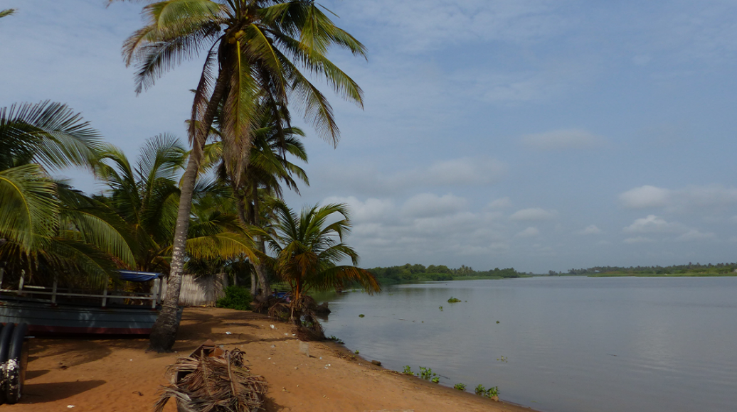 Travaux d’aménagement et stabilisation des berges sud du fleuve Mono à Gbêkon - Bénin