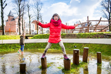 Aire de jeux avec fonction réservoir - copyright Aquafin